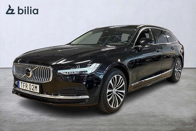 Svart Begagnad 2023 Volvo V90 Core Kombi | 429 900 kr (Marknadspris) - Bild 1/3