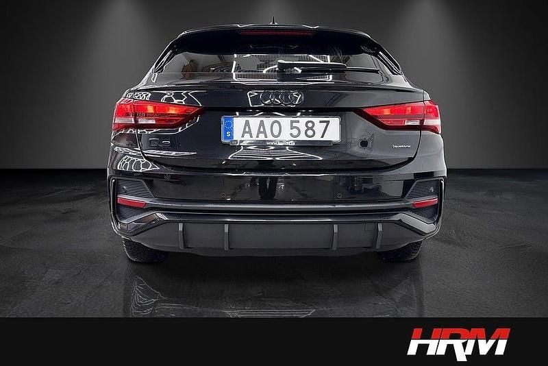 Begagnad Audi Q3 Sportback S-Line 200 HK (147 kW) 2021 Svart SUV