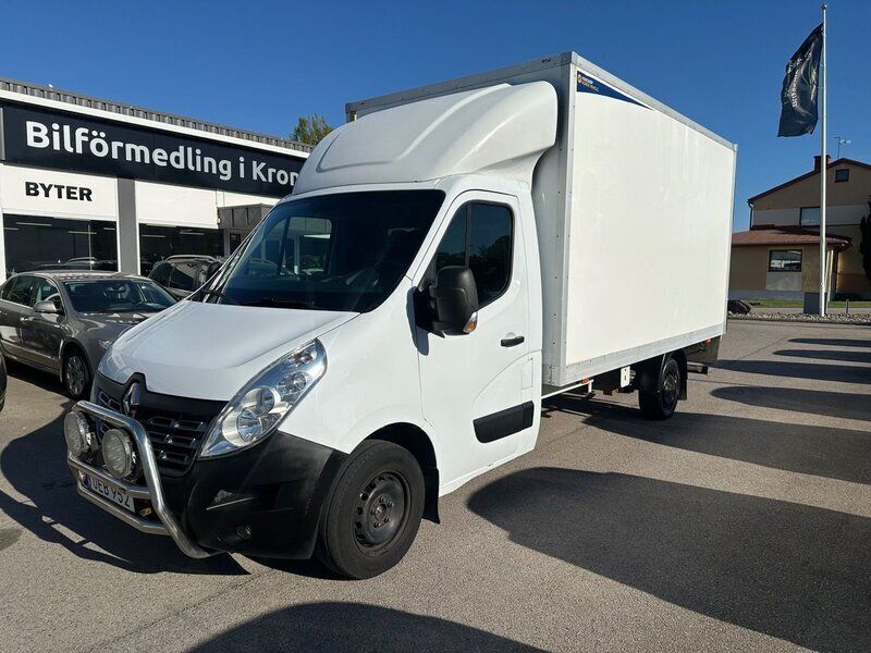 Vit Begagnad 2018 Renault Master Van | 114 900 kr (Lite dyr) - Bild 1/4