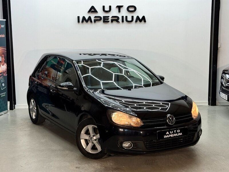 Svart Begagnad 2011 VW Golf VI Halvkombi | 94 900 kr (Lite dyr) - Bild 1/4