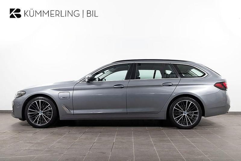 Begagnad BMW 530e 184 HK (135 kW) 2022 Grå Kombi