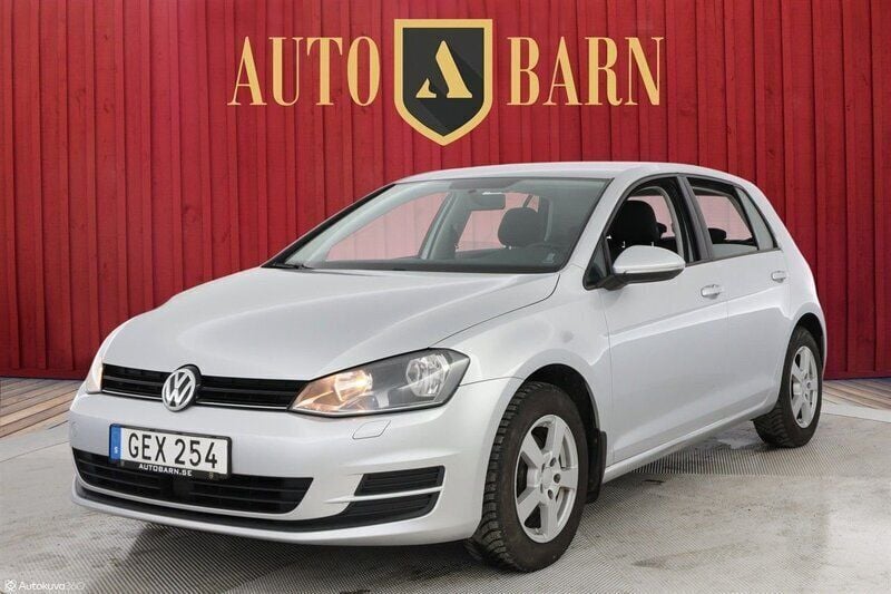 Silver Begagnad 2014 VW Golf VII SE Halvkombi | 79 700 kr (Bra pris) - Bild 1/4