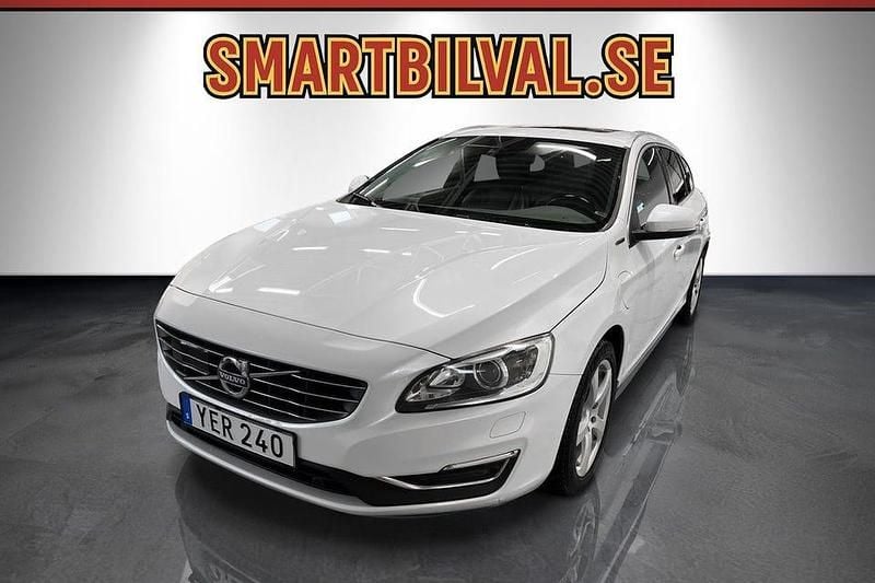 Begagnad Volvo V60 Summum 231 HK (169 kW) 2016 Vit Kombi
