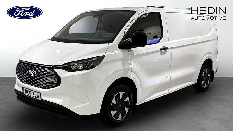 Vit (white) Ny 2025 Ford E-Transit Trend Van | 677 375 kr (Lite dyr) - Bild 1/4