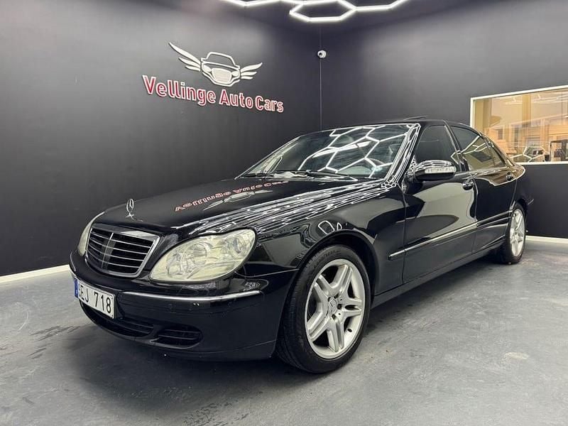 Svart Begagnad 2005 Mercedes S500L Sedan | 89 900 kr - Bild 1/4