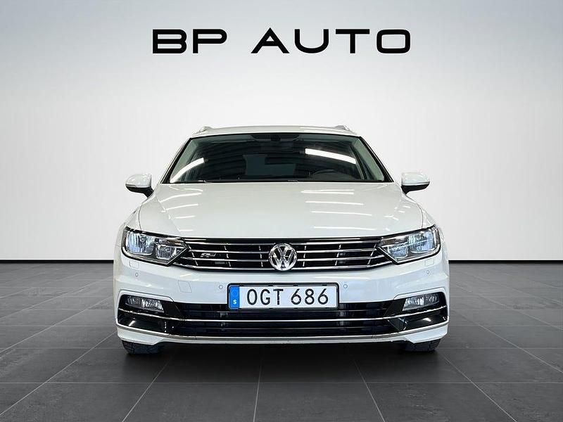 Begagnad VW Passat GT 190 HK (139 kW) 2017 Vit