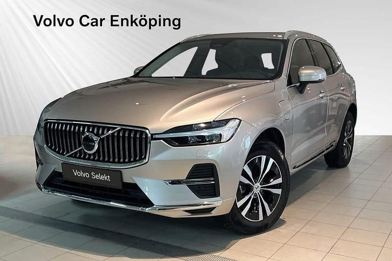 Grå Begagnad 2024 Volvo XC60 Core SUV | 449 900 kr (Superpris) - Bild 1/3