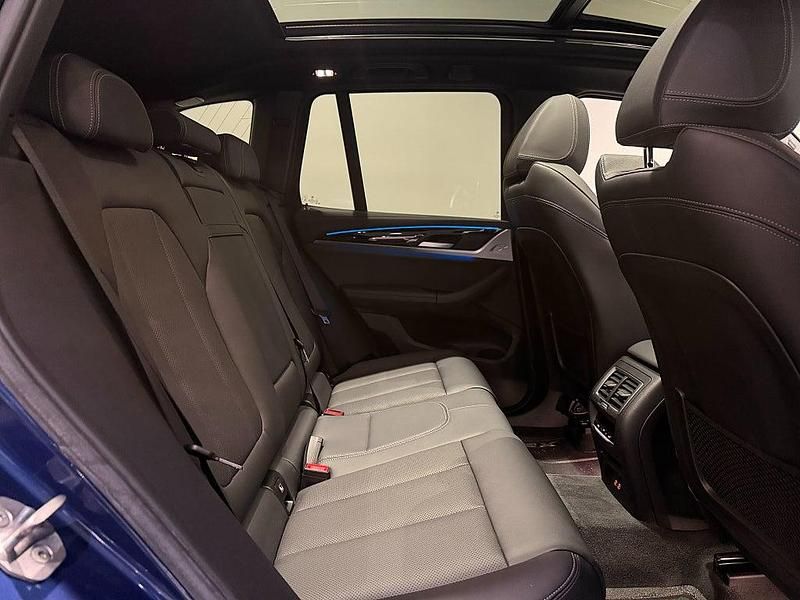 Begagnad BMW iX3 M Sport 210 kW (286 HK) 2022 Blå SUV