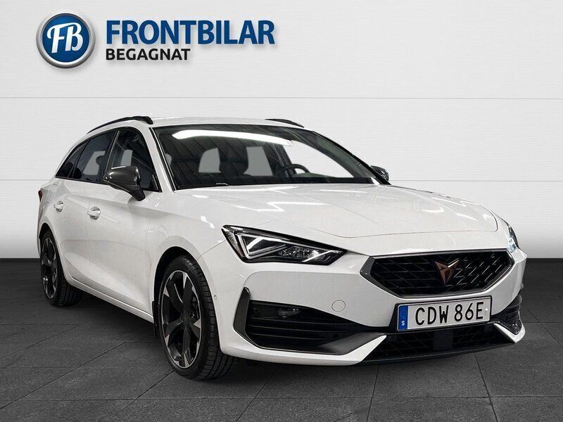 Vit Begagnad 2023 Cupra Leon Kombi | 279 900 kr (Marknadspris) - Bild 1/3
