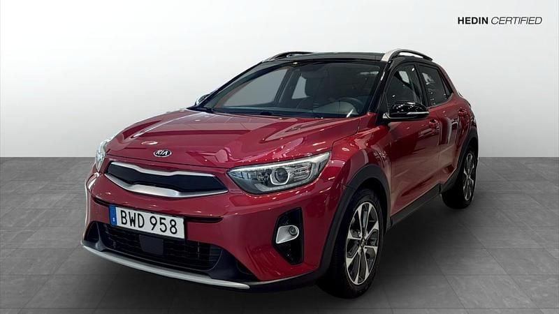 Röd (red) Begagnad 2018 Kia Stonic Advance SUV | 179 900 kr (Marknadspris) - Bild 1/4