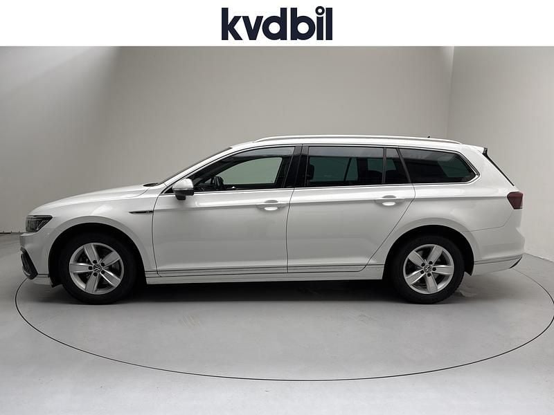 Begagnad VW Passat 200 HK (147 kW) 2022 Vit