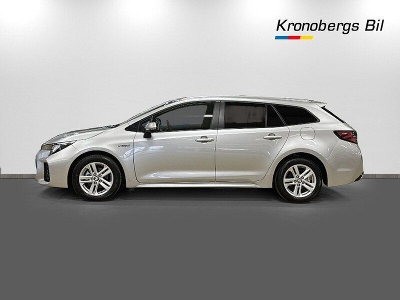 Begagnad Suzuki Swace 141 HK (103 kW) 2024 Silver metallic Kombi