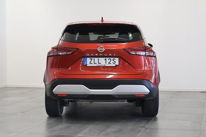Begagnad Nissan Qashqai N-Connecta 158 HK (116 kW) 2021 Röd SUV