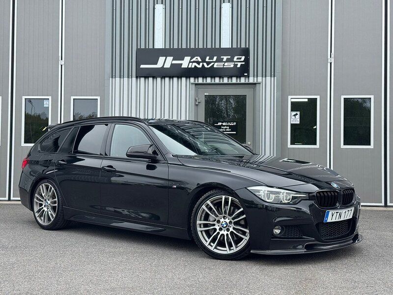 Svart Begagnad 2017 BMW 340 M Sport Kombi | 369 900 kr (Marknadspris) - Bild 1/4
