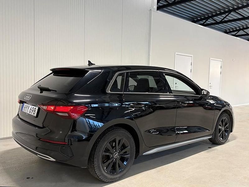 Begagnad Audi A3 Comfort 150 HK (110 kW) 2020 Svart Sedan