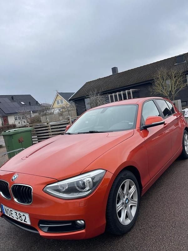 Begagnad BMW 118 143 HK (105 kW) 2014 Halvkombi
