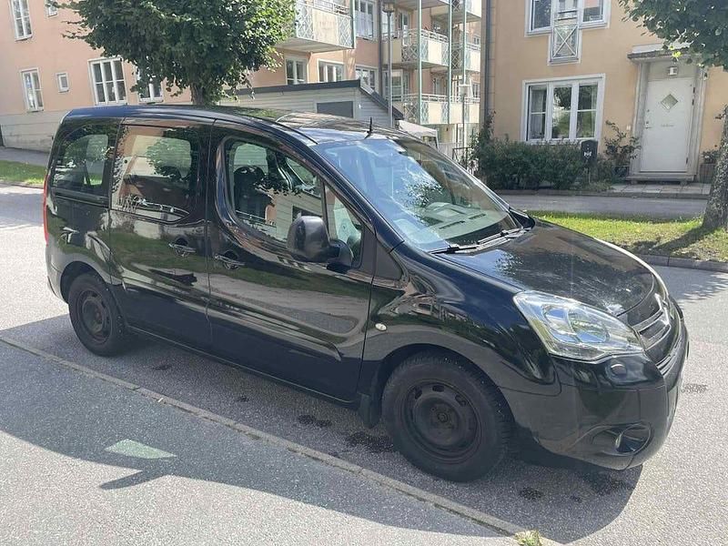 Begagnad 2010 Citroën Berlingo Kombi | 48 000 kr (Marknadspris) - Bild 1/4