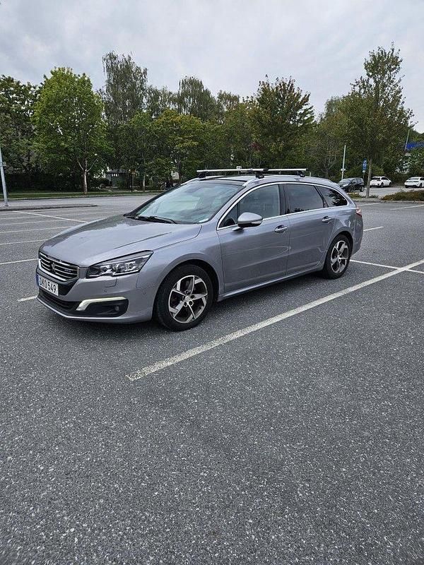 Grå Begagnad 2014 Peugeot 508 Kombi | 89 000 kr - Bild 1/4