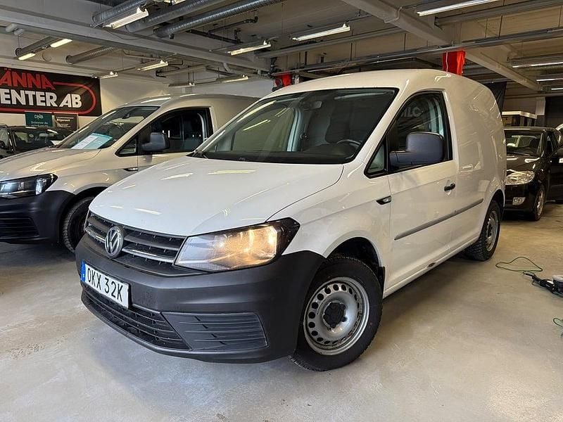 Begagnad VW Caddy 75 HK (55 kW) 2019 Vit Minibuss