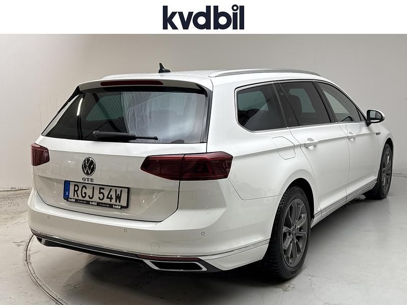 Begagnad VW Passat GTE 218 HK (160 kW) 2021 Vit