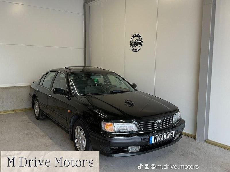 Grön Begagnad 1996 Nissan Maxima Sedan | 29 900 kr - Bild 1/4