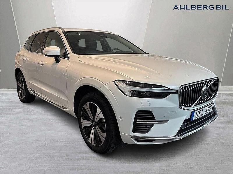 Vit Begagnad 2022 Volvo XC60 Plus SUV | 499 500 kr (Lite dyr) - Bild 1/3