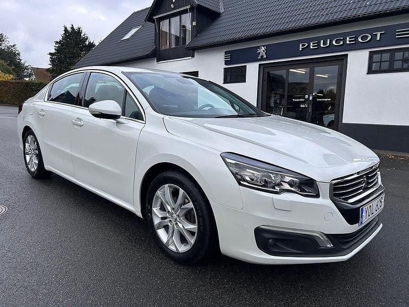 Vit Begagnad 2017 Peugeot 508 Allure Sedan | 118 000 kr (Bra pris) - Bild 1/3