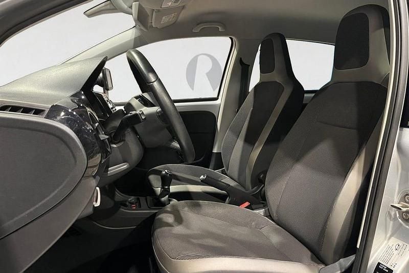 Begagnad VW up! high up! 75 HK (55 kW) 2015 Silver Halvkombi