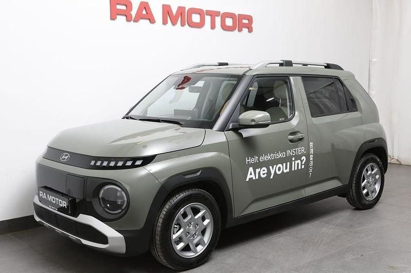 Ny Hyundai Inster Advanced 85 kW (116 HK) 2025 Tomboy khaki Halvkombi