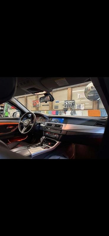 Begagnad 2011 BMW 530 Kombi | 155 000 kr (Dyr) - Bild 1/4