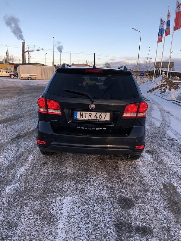 Begagnad Fiat Freemont 170 HK (125 kW) 2015 SUV