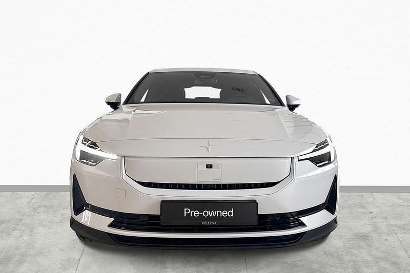Begagnad Polestar 2 Long Range Single Motor 309 kW (421 HK) 2023 Vit Halvkombi