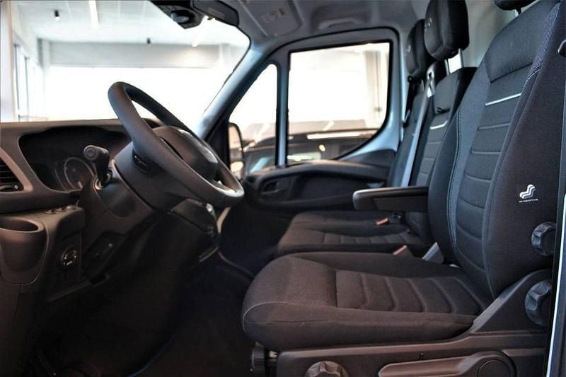 Ny Iveco Daily 156 HK (114 kW) 2025 Vit
