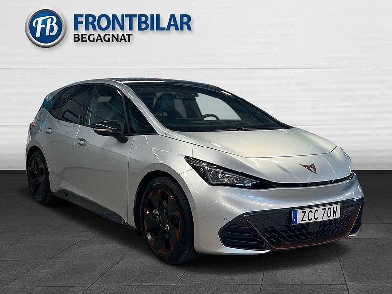 Silver Begagnad 2022 Cupra Born e-Boost Halvkombi | 309 900 kr (Marknadspris) - Bild 1/3