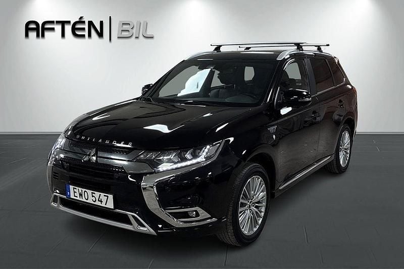 Begagnad Mitsubishi Outlander P-HEV 135 HK (99 kW) 2019 Svart SUV