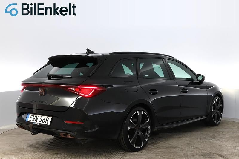 Begagnad Cupra Leon 150 HK (110 kW) 2022 Svart Kombi