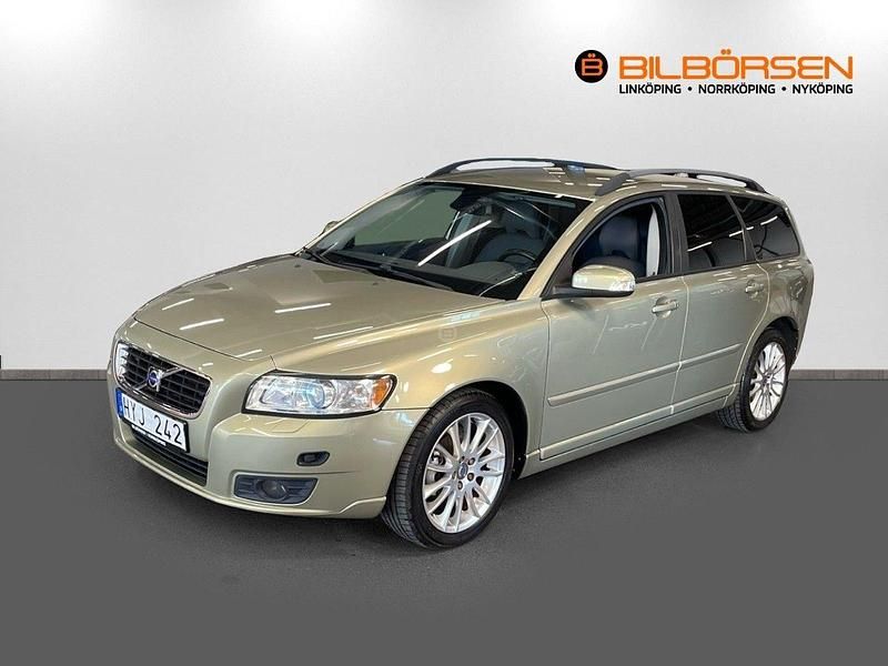 Grön Begagnad 2008 Volvo V50 Momentum Kombi | 69 900 kr (Lite dyr) - Bild 1/4