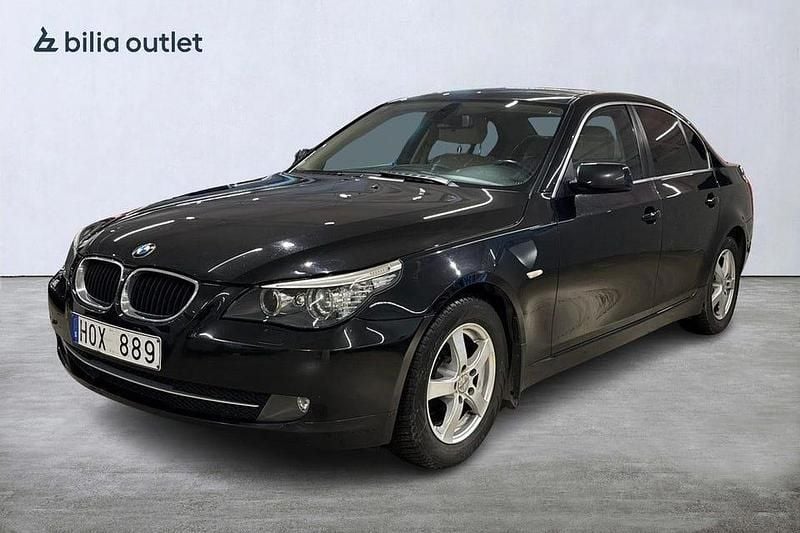 Svart Begagnad 2008 BMW 520 Sedan | 37 000 kr (Superpris) - Bild 1/3