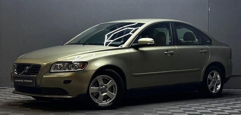 Grön Begagnad 2009 Volvo S40 Sedan | 59 900 kr (Marknadspris) - Bild 1/4