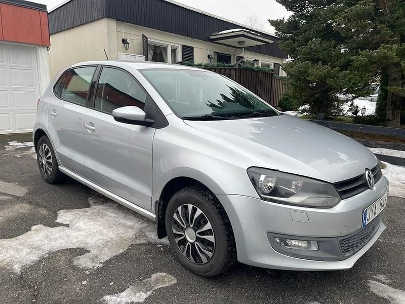 Begagnad VW Polo 86 HK (63 kW) 2010 Halvkombi