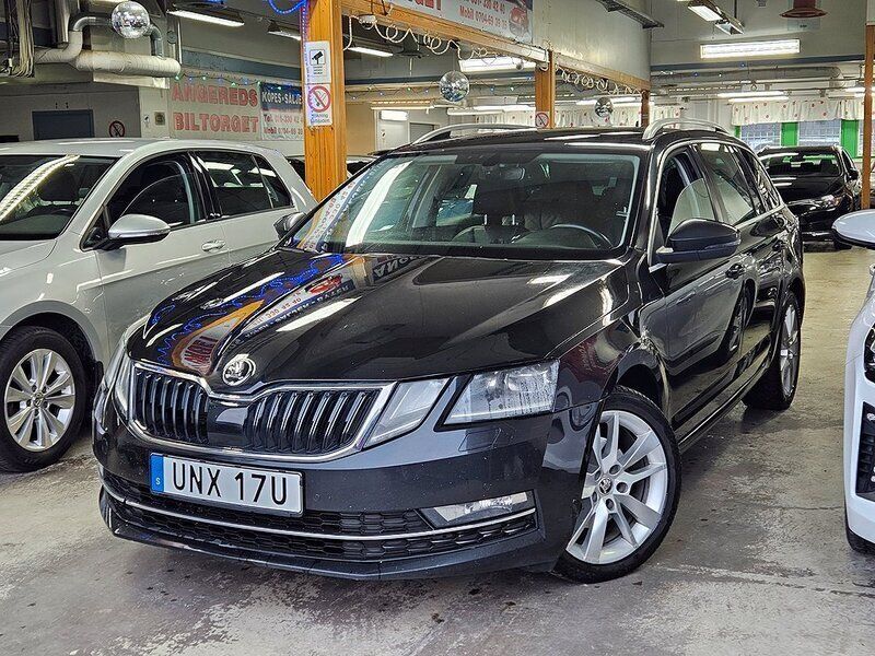 Svart Begagnad 2019 Skoda Octavia G-TEC Kombi | 89 999 kr - Bild 1/3