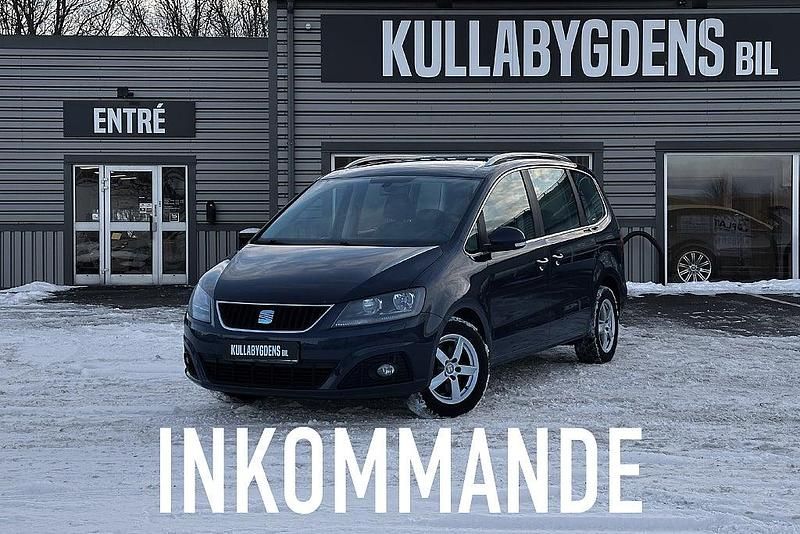Blå Begagnad 2011 Seat Alhambra Minibuss | 99 000 kr (Marknadspris) - Bild 1/3