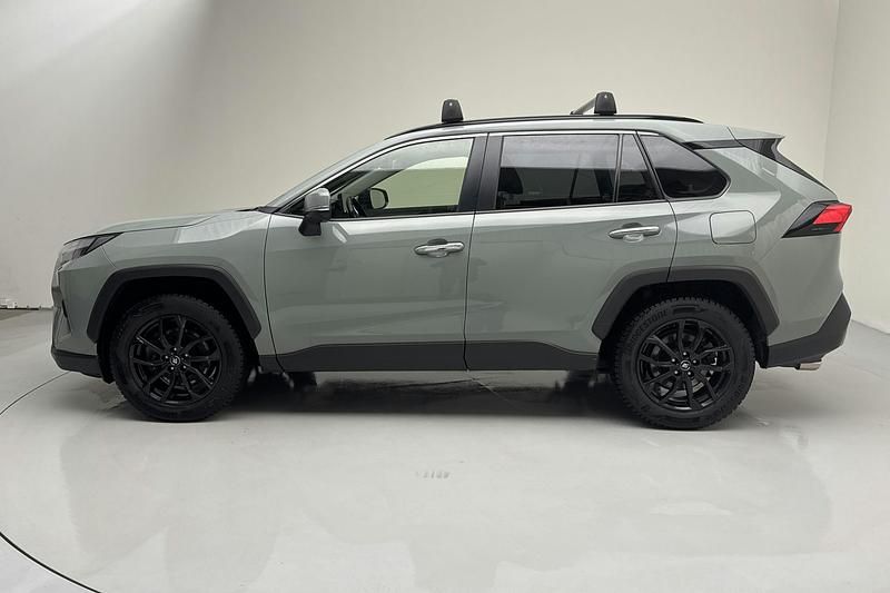 Begagnad Toyota RAV4 Executive 222 HK (163 kW) 2023 Grön SUV