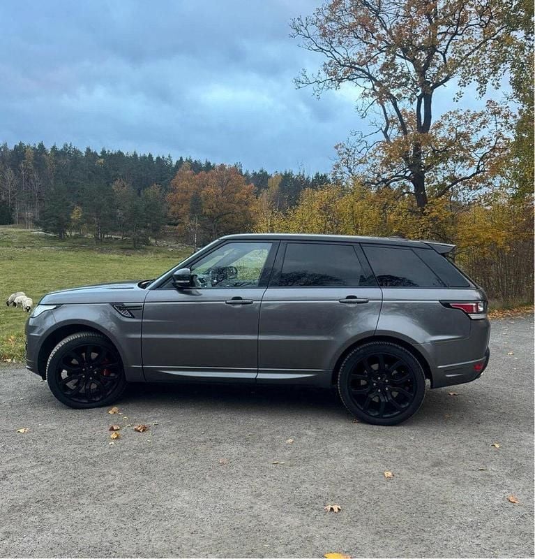 Grå Begagnad 2014 Land Rover Range Rover Autobiography Dynamic SUV | 289 000 kr - Bild 1/4