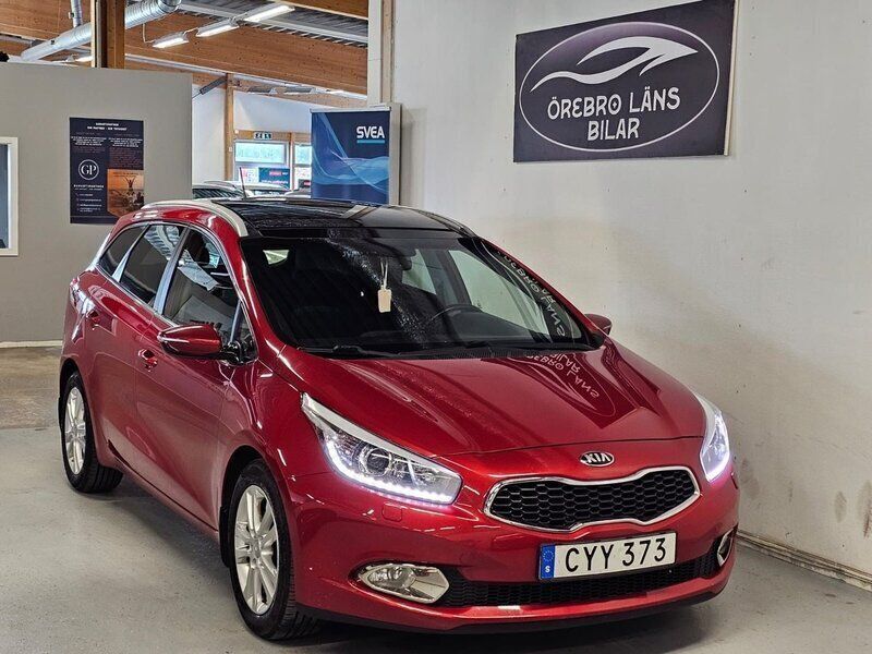 Röd Begagnad 2015 Kia Ceed Kombi | 119 900 kr (Marknadspris) - Bild 1/4