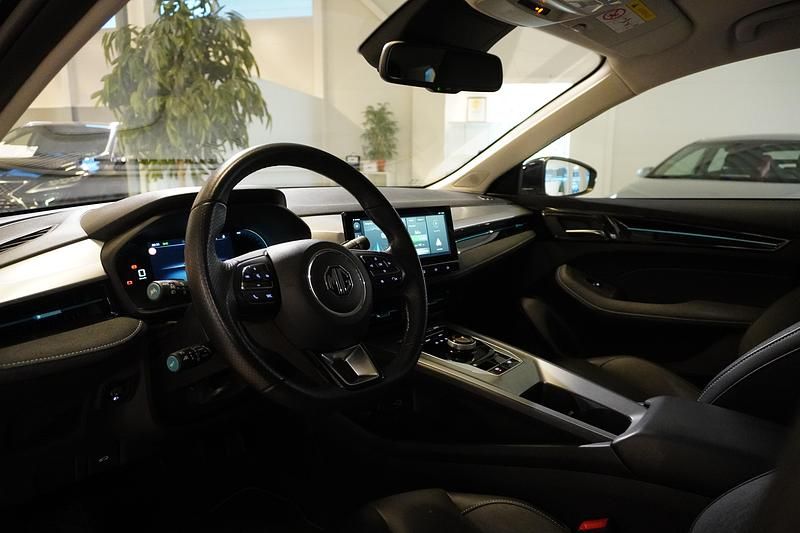 Begagnad MG MG5 EV Long Range 114 kW (156 HK) 2022 Svart Kombi