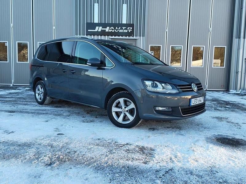 Begagnad VW Sharan 150 HK (110 kW) 2015 Grå Minibuss