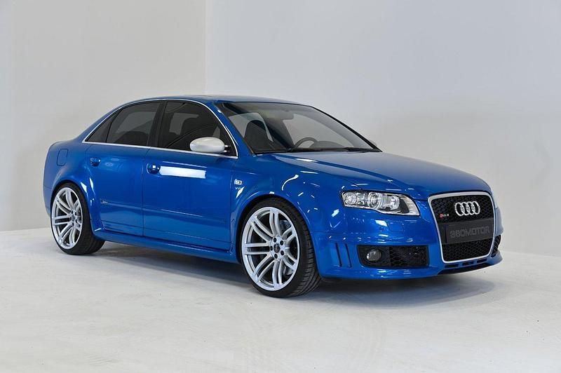 Blå Begagnad 2006 Audi RS4 Comfort Sedan | 369 900 kr (Marknadspris) - Bild 1/4