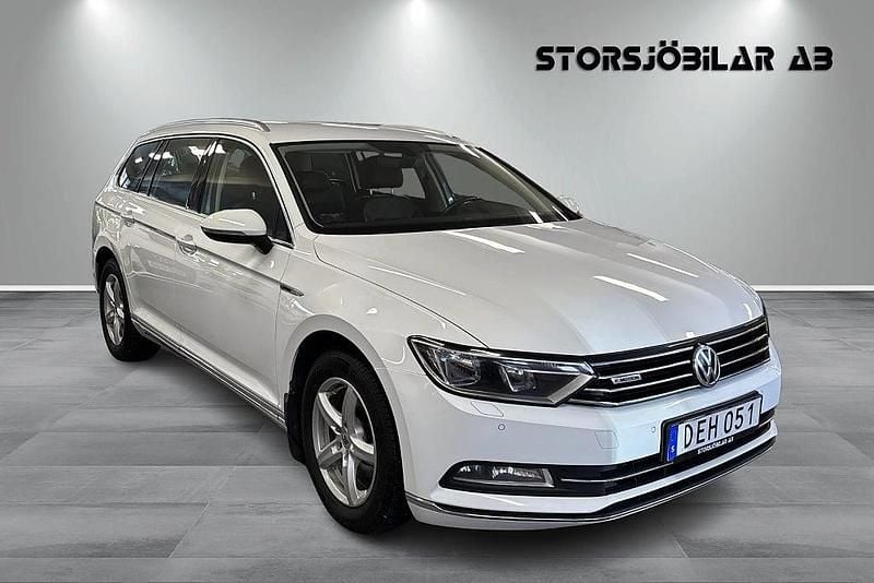 Vit Begagnad 2015 VW Passat GT Kombi | 159 000 kr (Marknadspris) - Bild 1/4