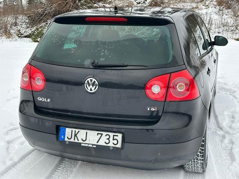 Begagnad VW Golf VI 140 HK (102 kW) 2008 Halvkombi